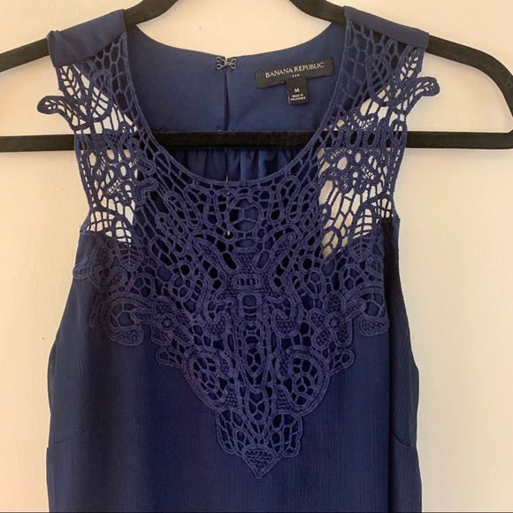 Banana Republic Lace Blouse - Picture 2 of 4